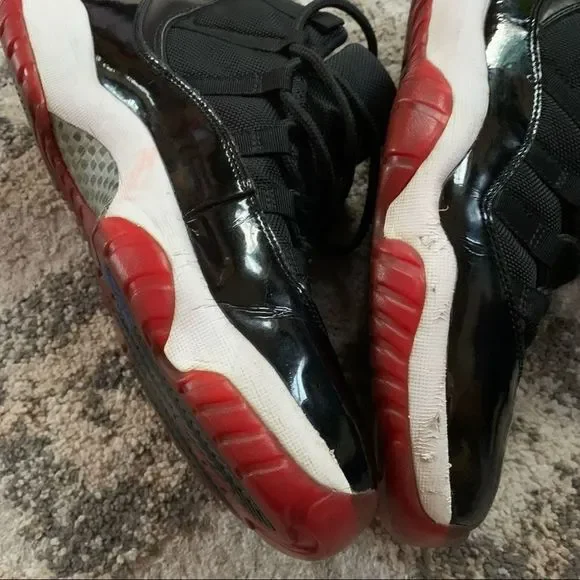 Jordan 11 Retro Bred Playoffs 2012 10.5 - Picture 8 of 9